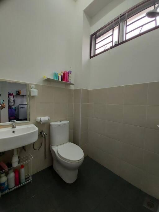 Rasa Sayang Homestay - Gated & Guarded photo 5