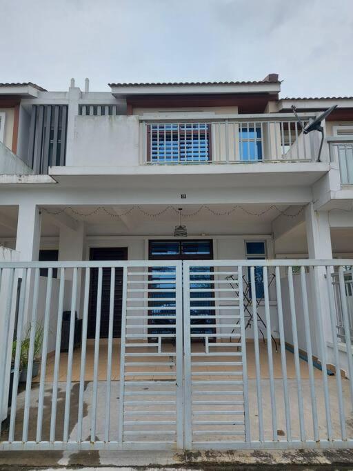 Rasa Sayang Homestay - Gated & Guarded photo 7