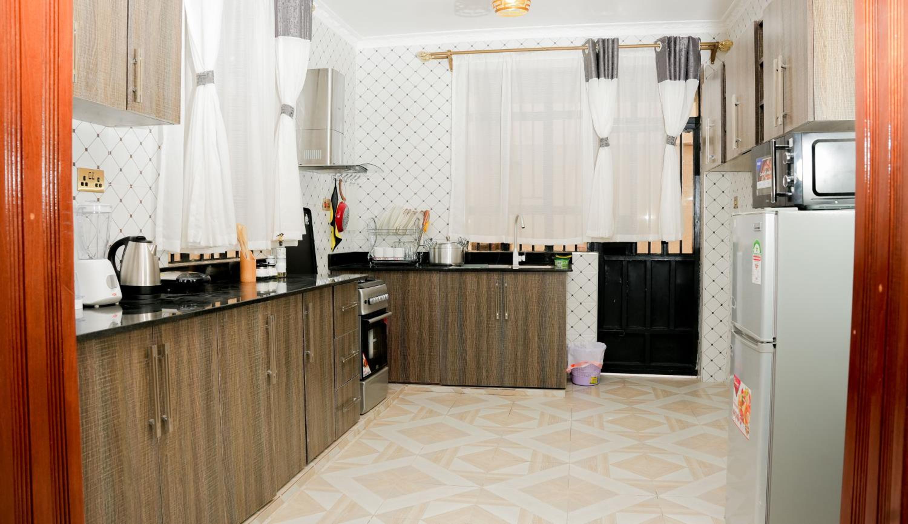 Advent Homes on Moi South lake road, Villa View Estate view 5