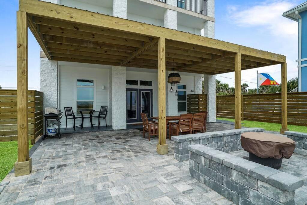 Stairway to Heaven Hot Tub Beach Retreat view 4