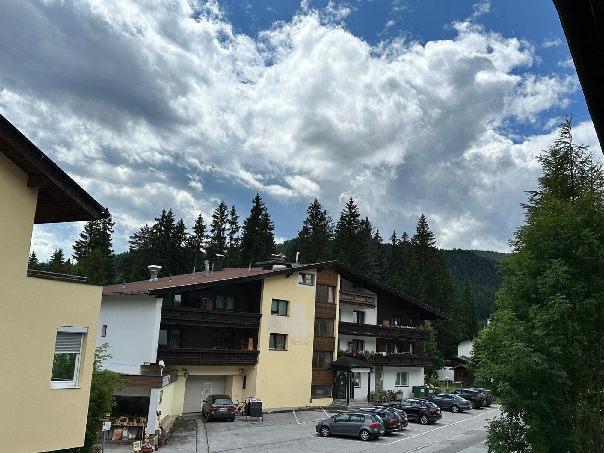 Weidach Zentrum 1