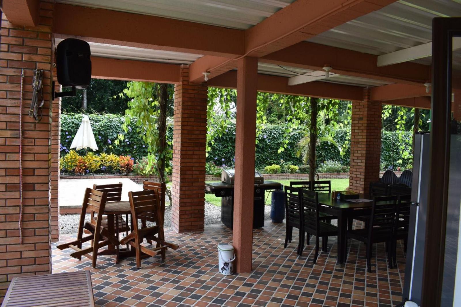 Casa hotel la Cachamera