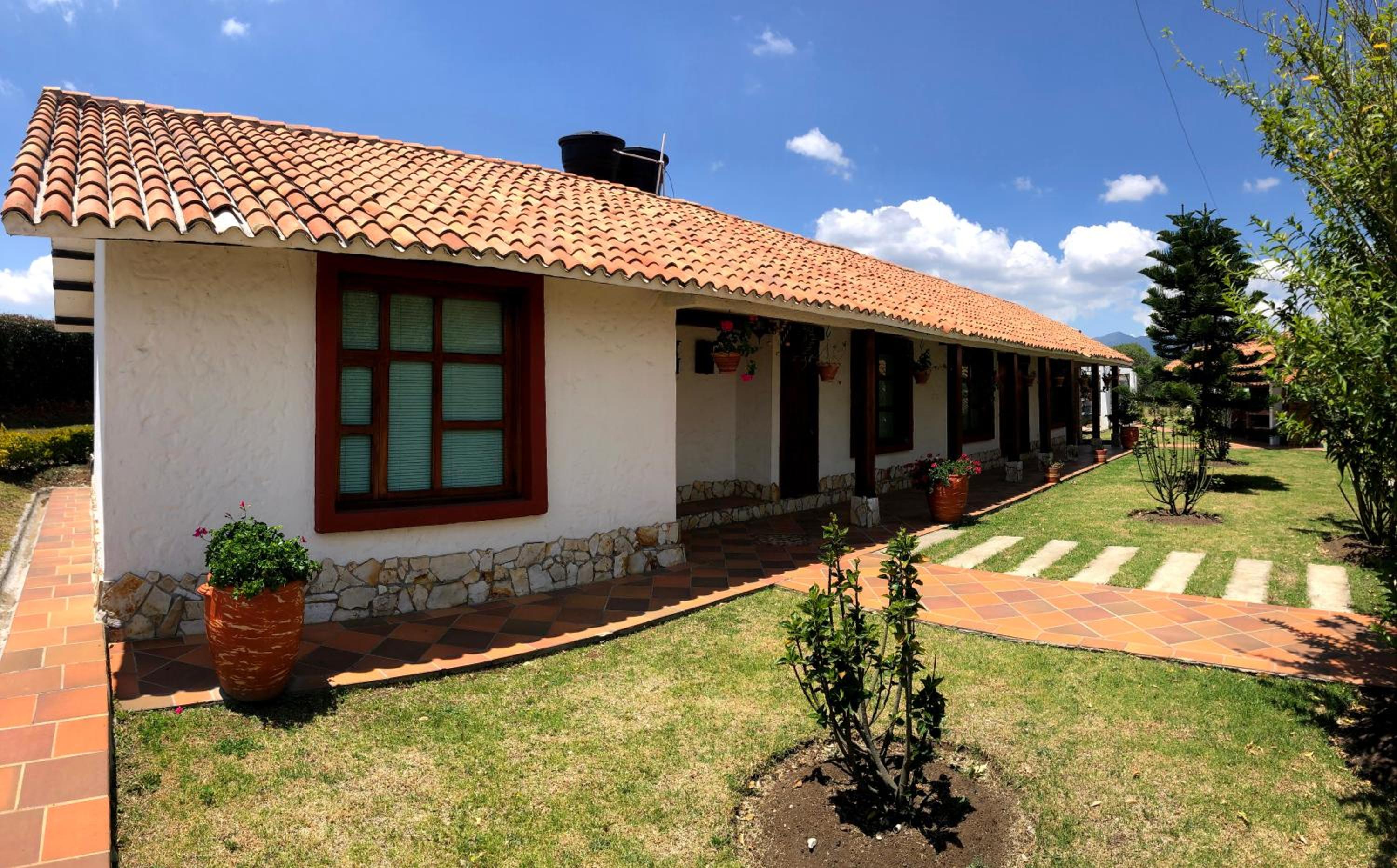 Villa Mariana - Casa Campestre Privada - Hasta 16 Personas