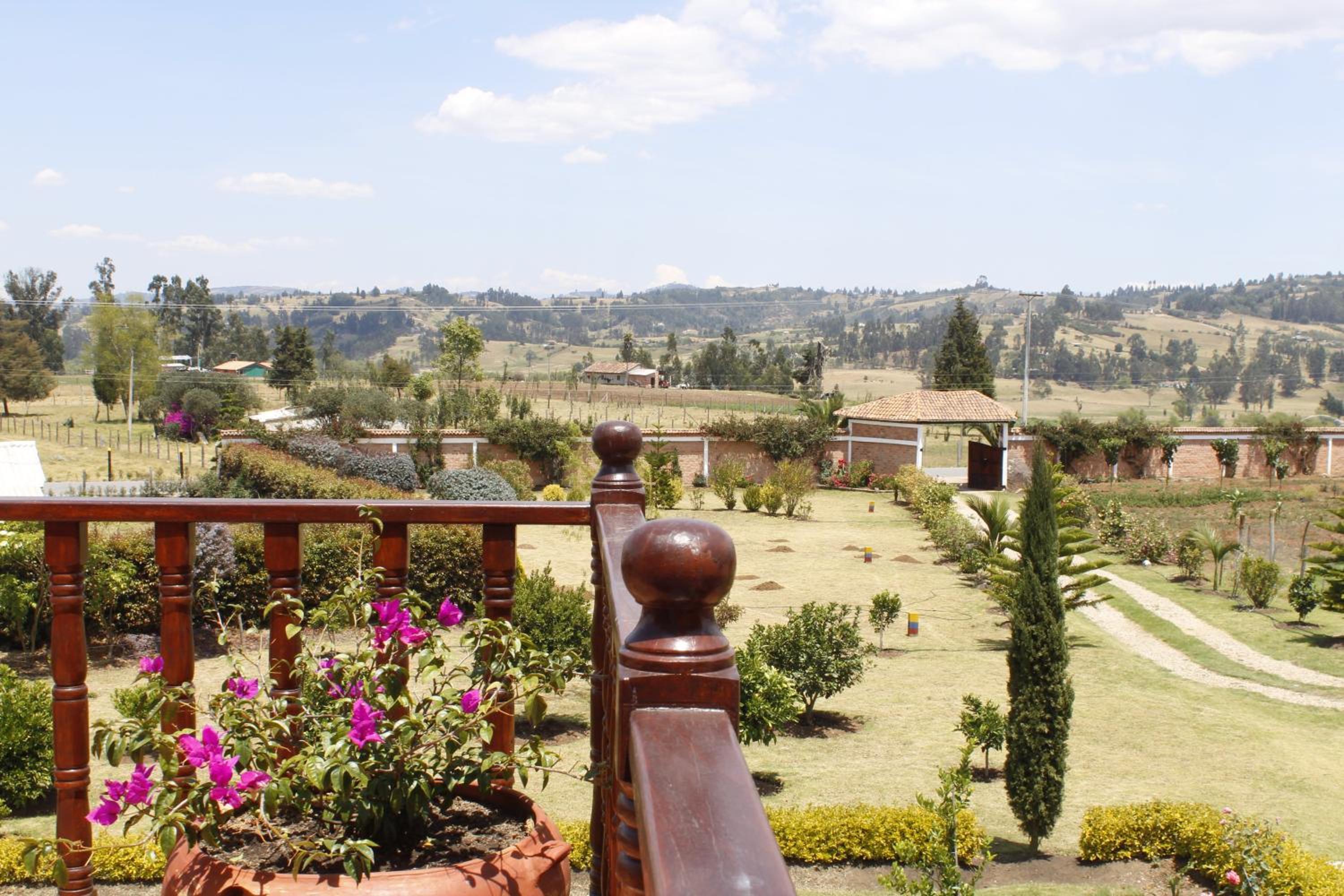 Villa Mariana - Casa Campestre Privada - Hasta 16 Personas