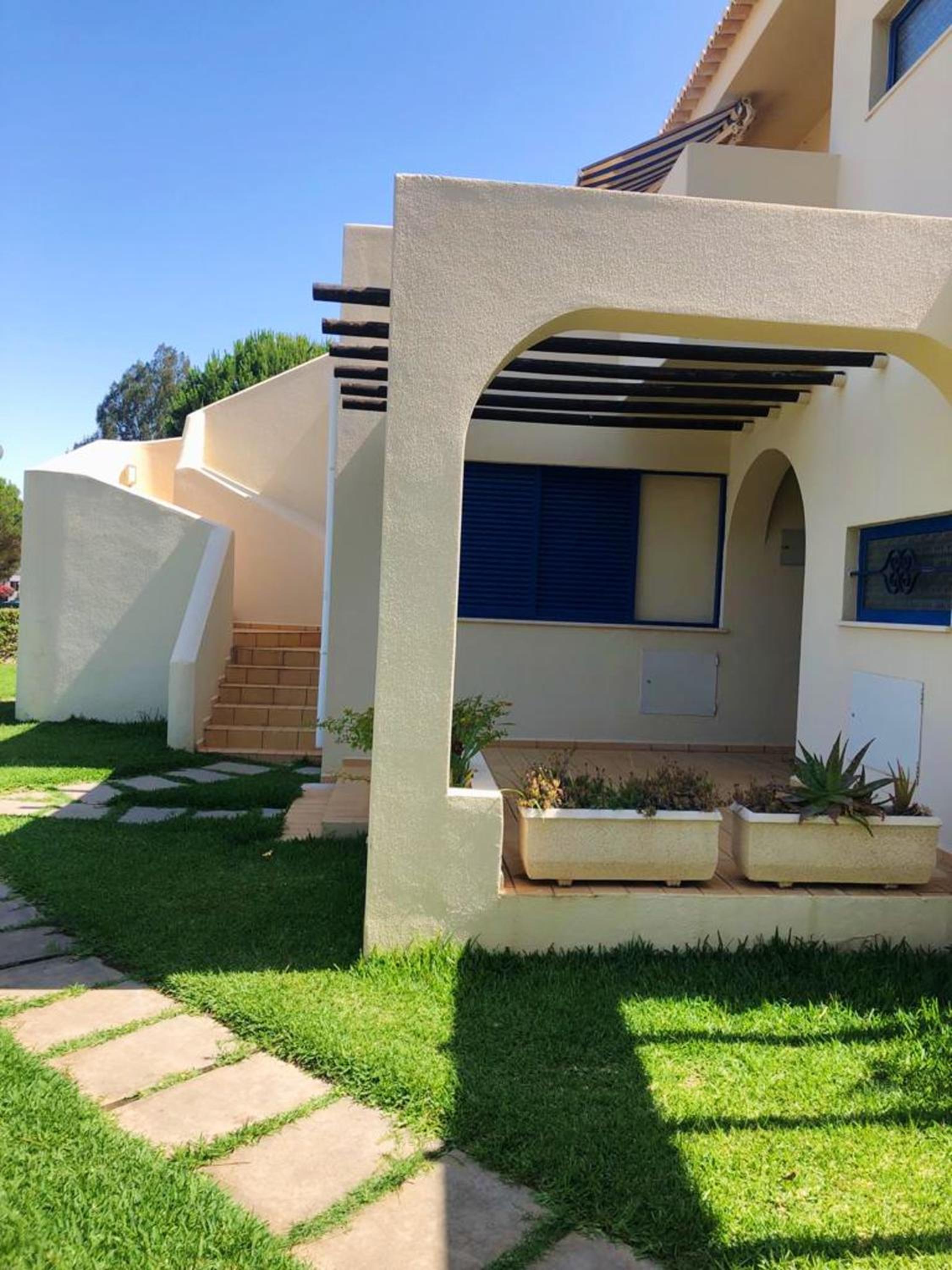 Charming house in Alvor with shared pool