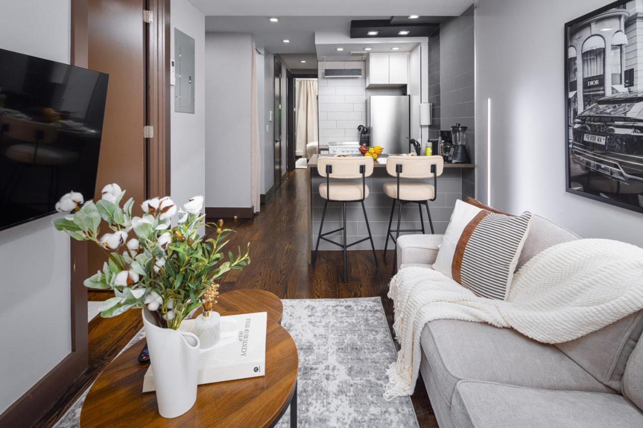 Modern Luxury 3BD and 2BA in the Heart of East Village