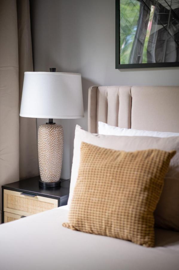 Modern Luxury 3BD and 2BA in the Heart of East Village