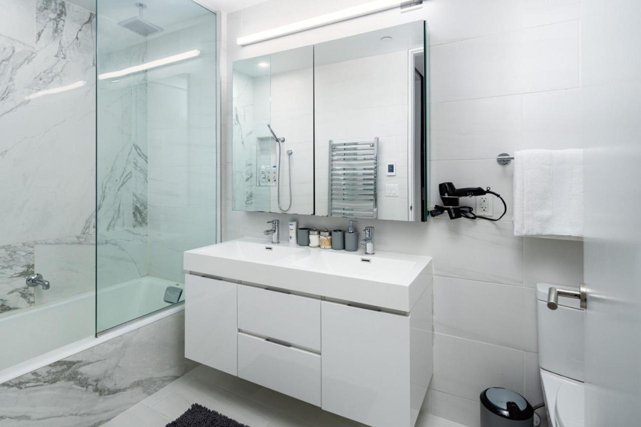 Chic and Spacious 2BD Apt with washer and dryer in unit