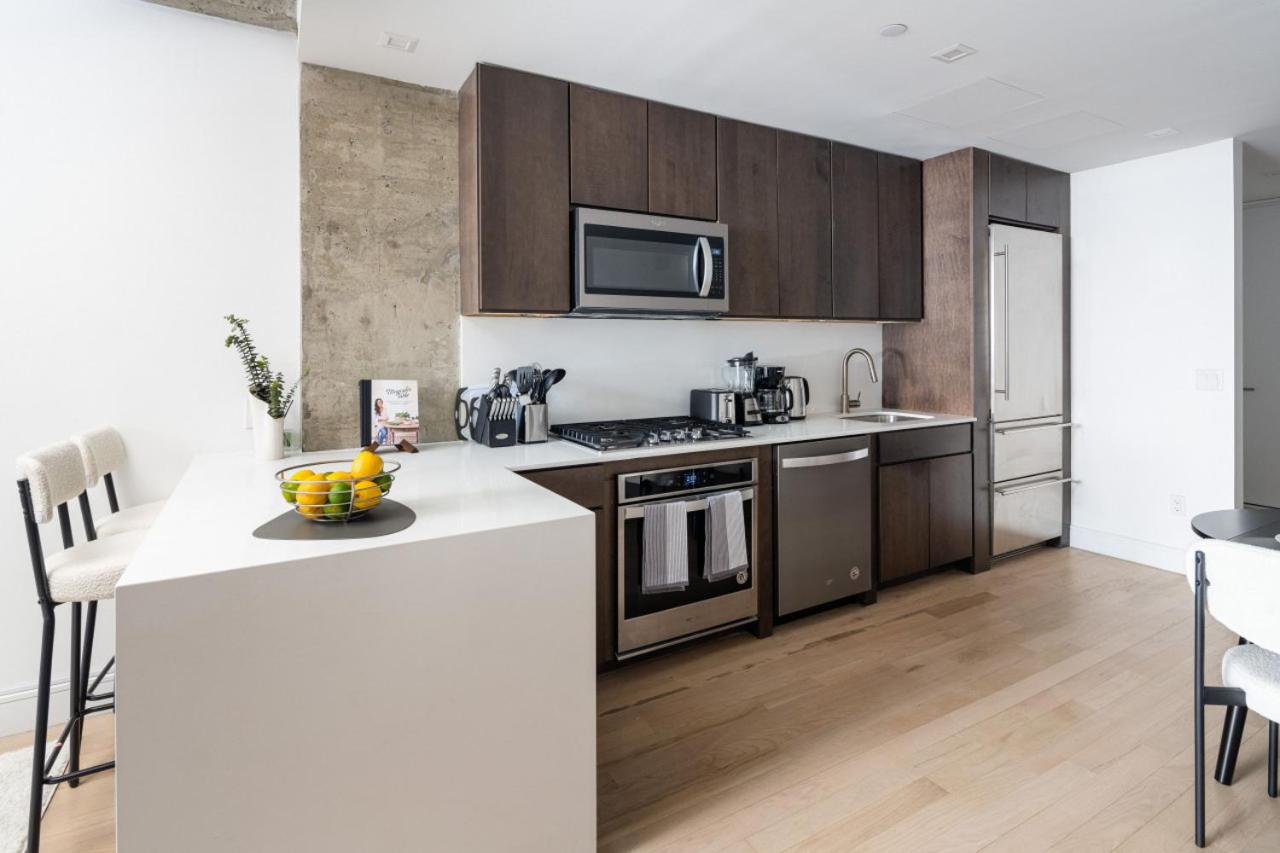 Chic and Spacious 2BD Apt with washer and dryer in unit