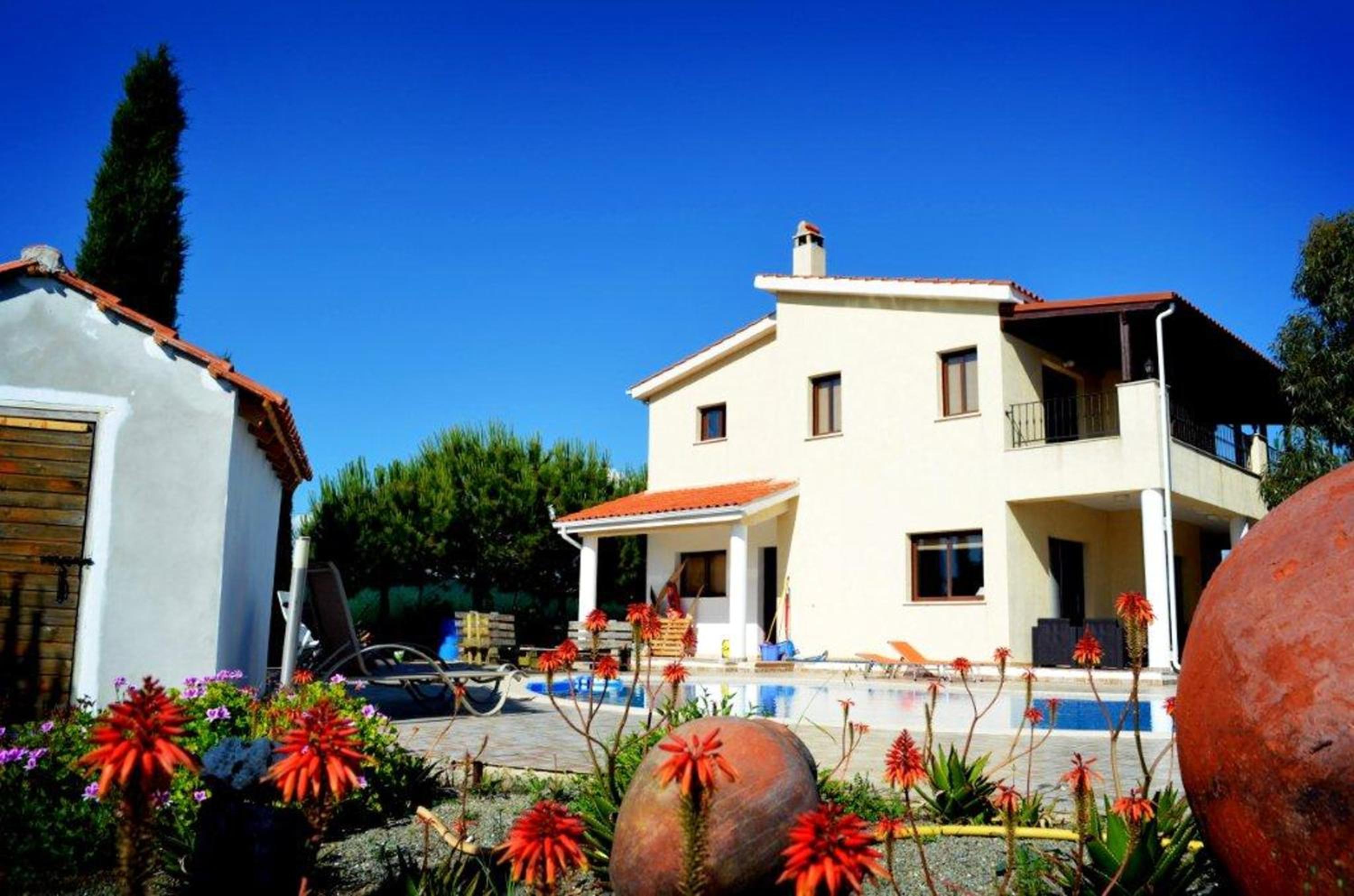 Charming House with Private Pool in Paphos