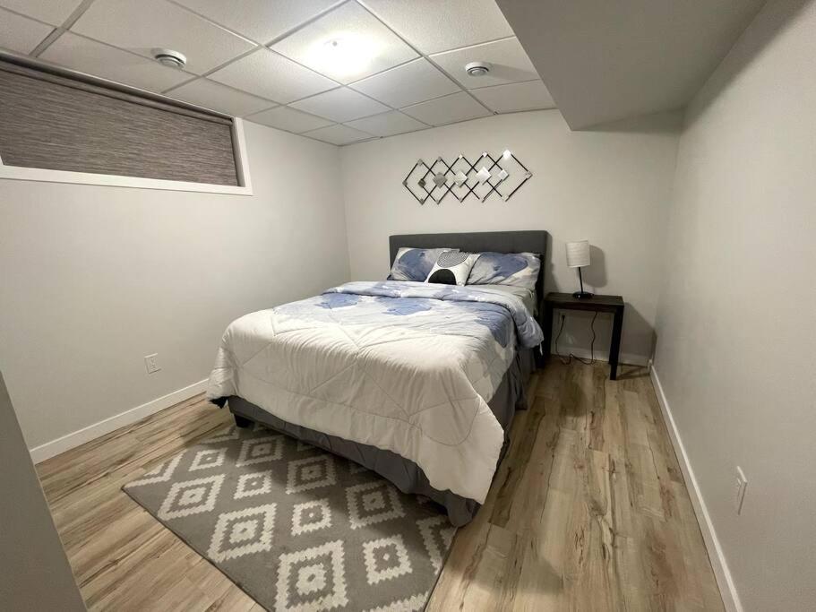 Fully Furnished CozyTwo Bedroom