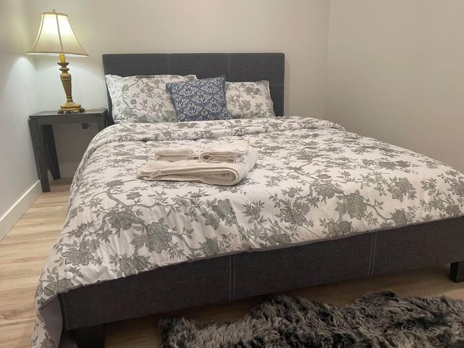 Fully Furnished CozyTwo Bedroom
