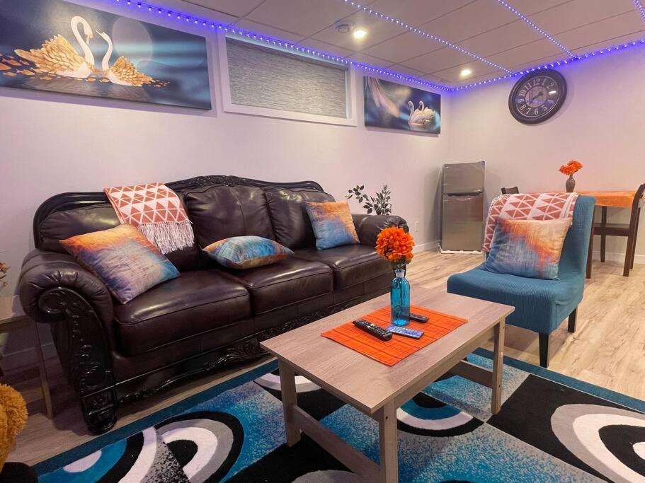 Fully Furnished CozyTwo Bedroom