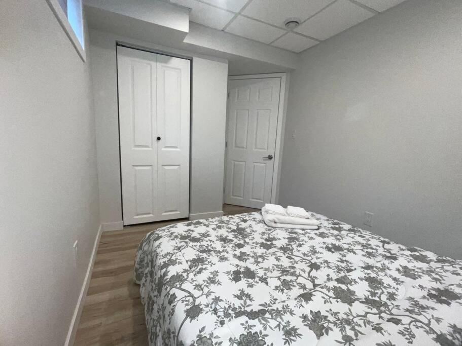 Fully Furnished CozyTwo Bedroom