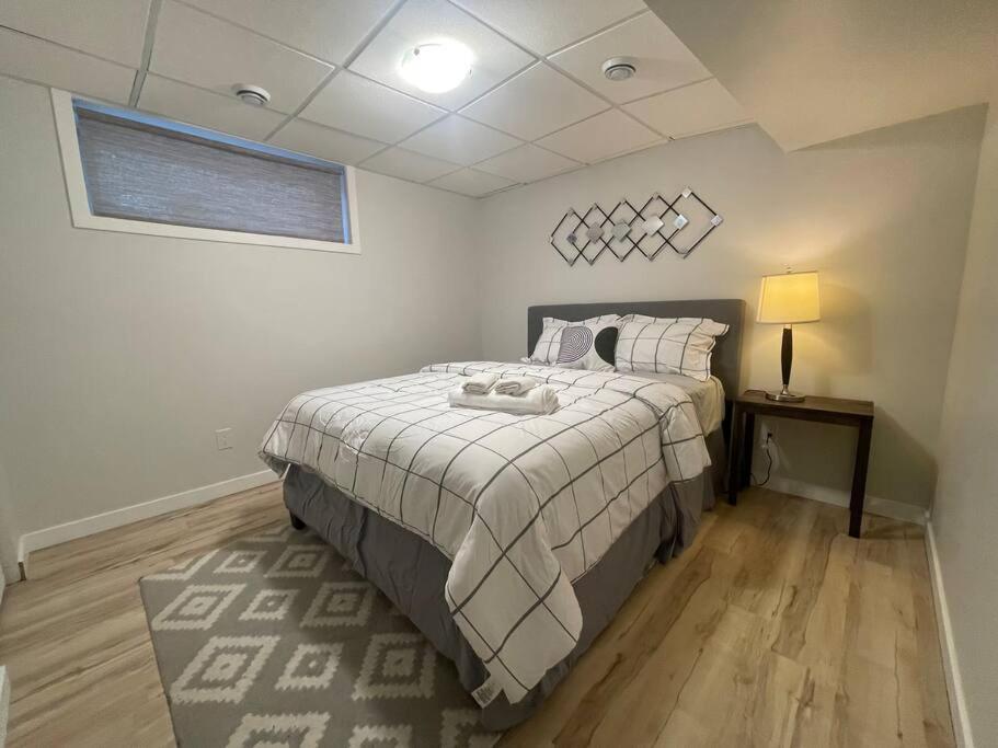 Fully Furnished CozyTwo Bedroom