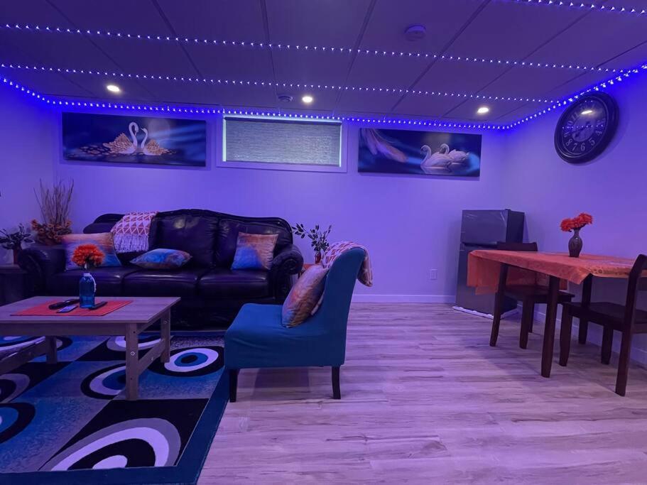 Fully Furnished CozyTwo Bedroom