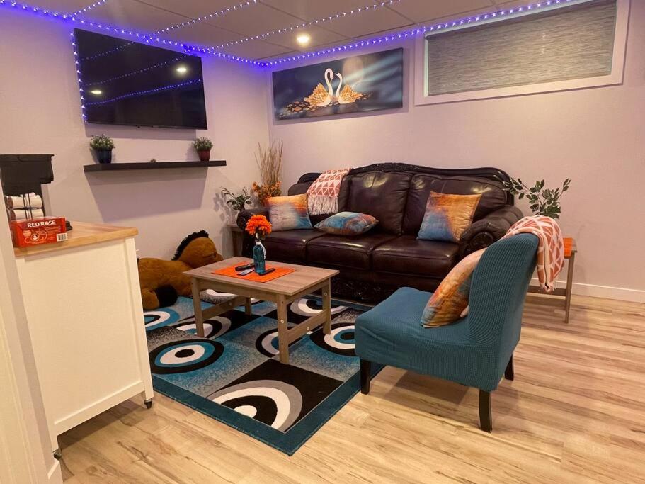 Fully Furnished CozyTwo Bedroom