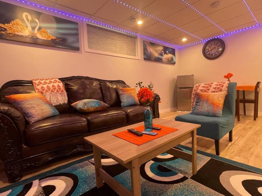 Fully Furnished CozyTwo Bedroom