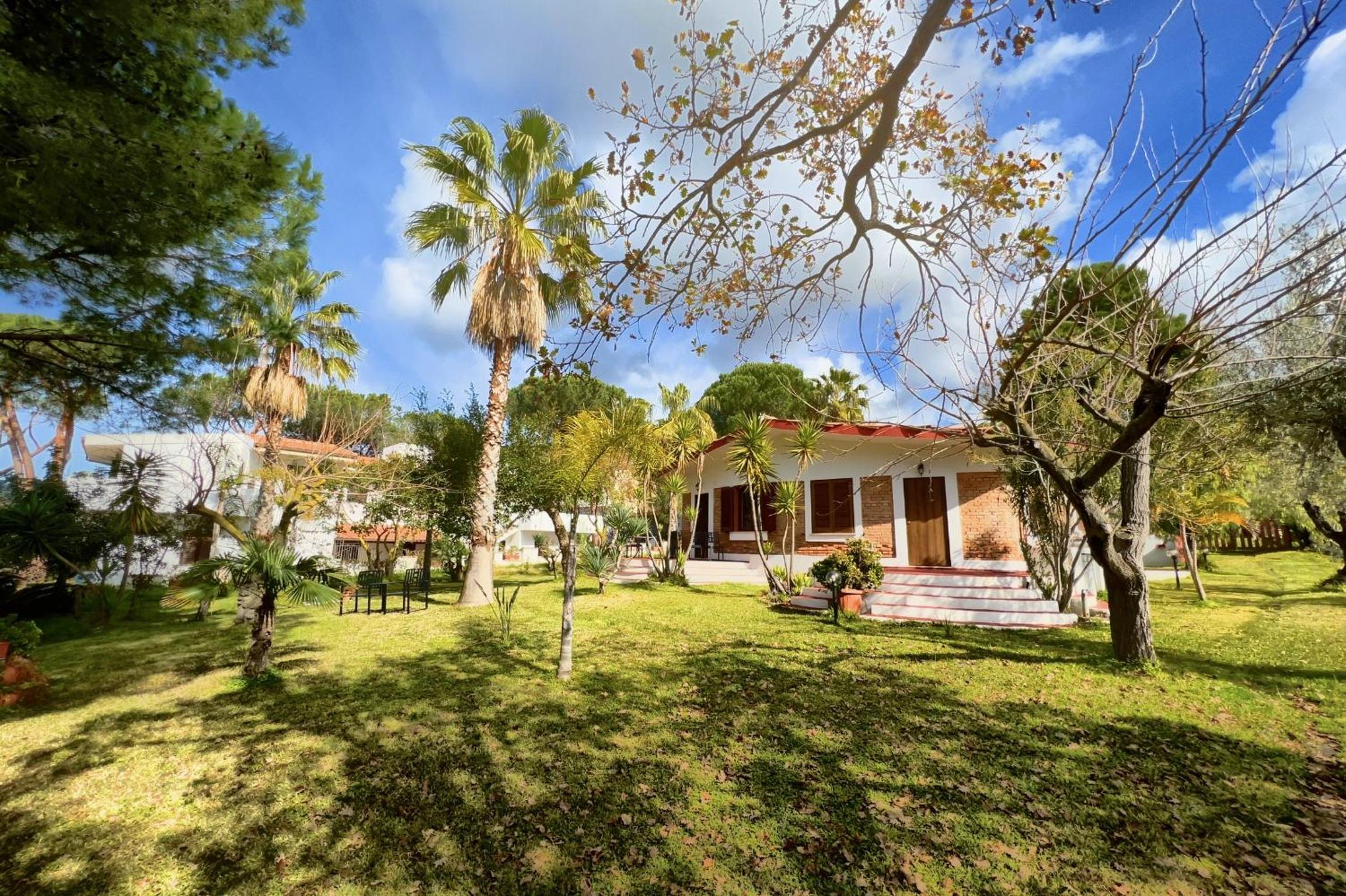 Villetta Relax con ampio giardino vista mare view 2