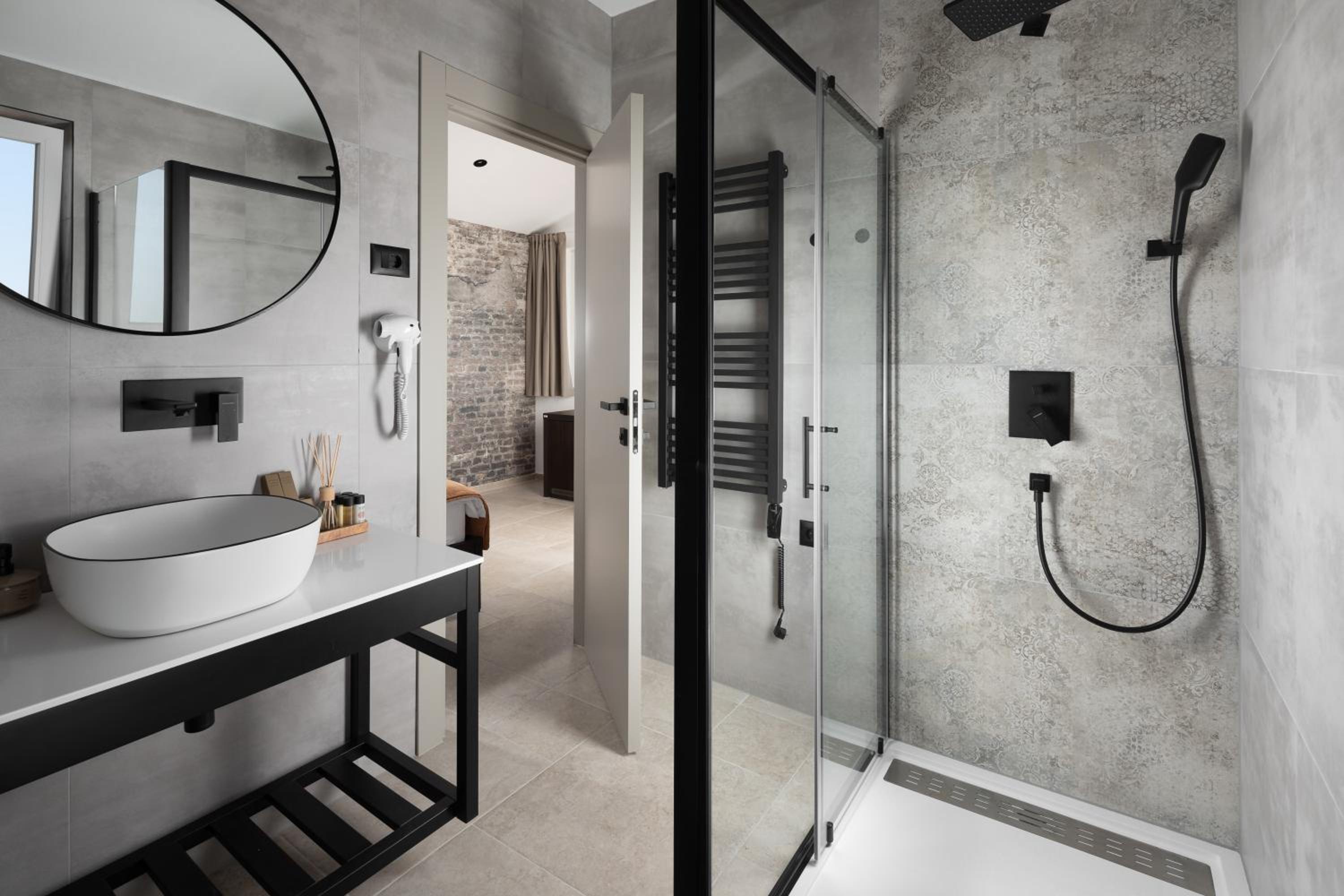Arena Prestige Rooms