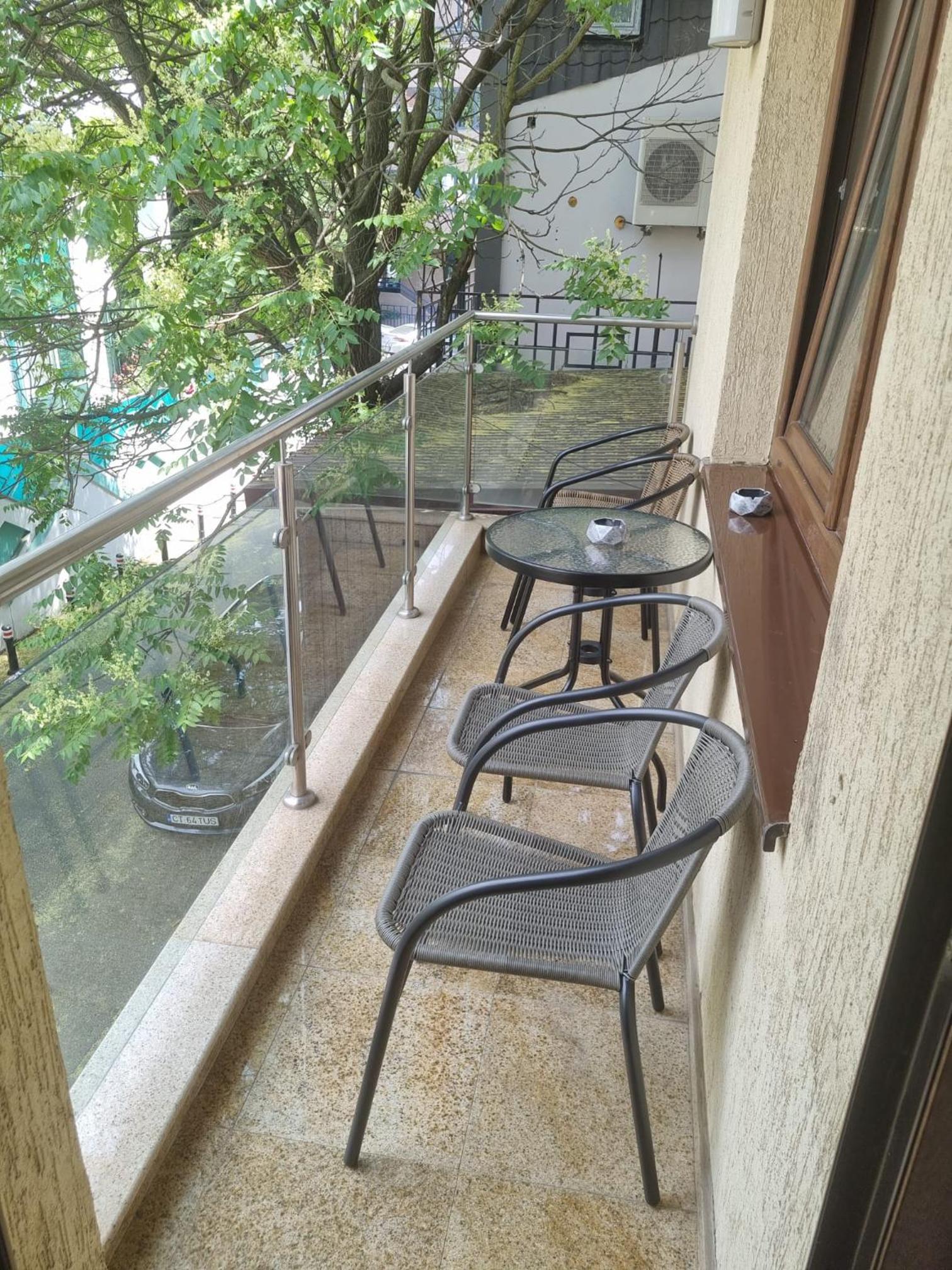 HERASTRAU APARTMENTS 3 camere self check-in view 3