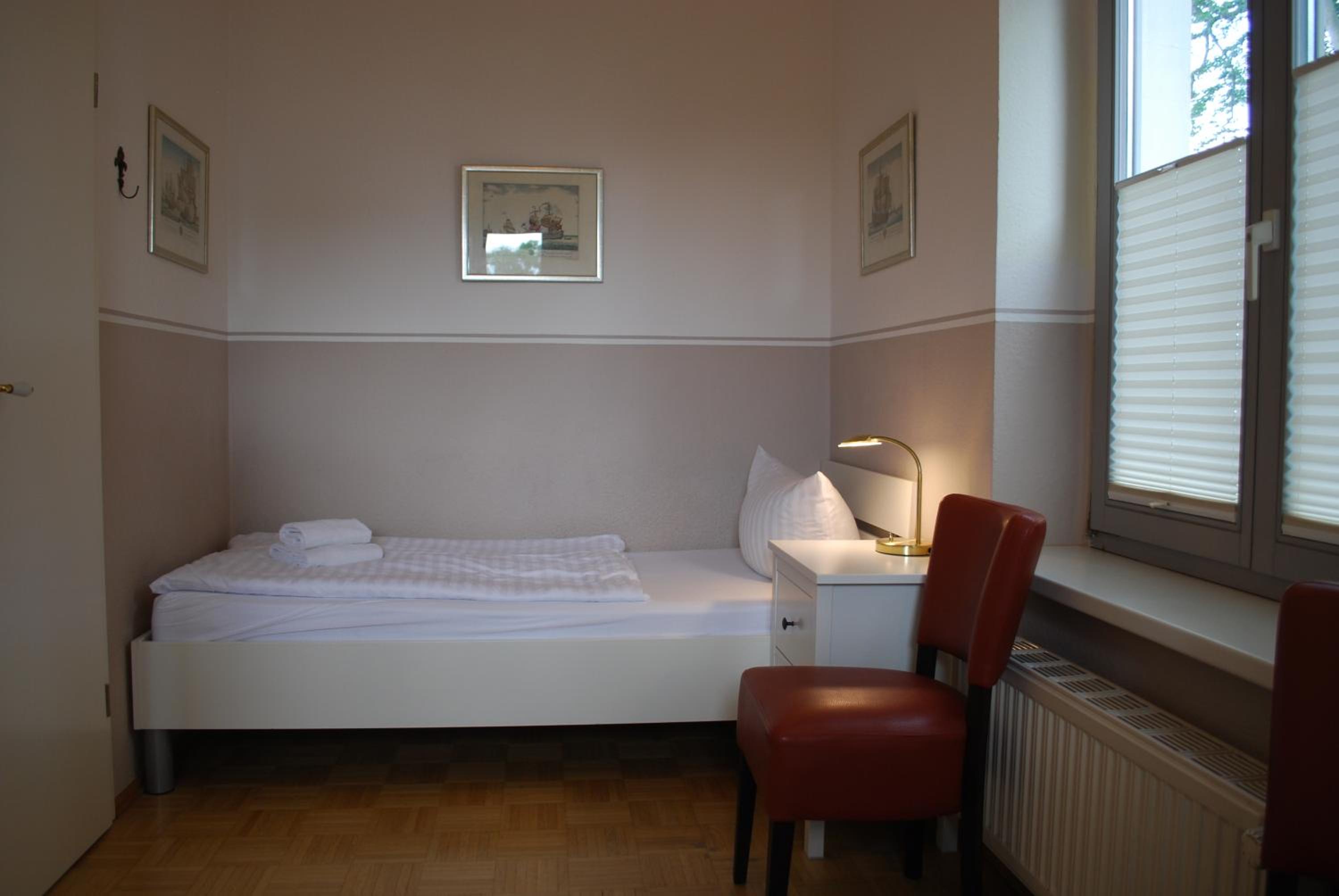 Villa-Schering-App-EG-links