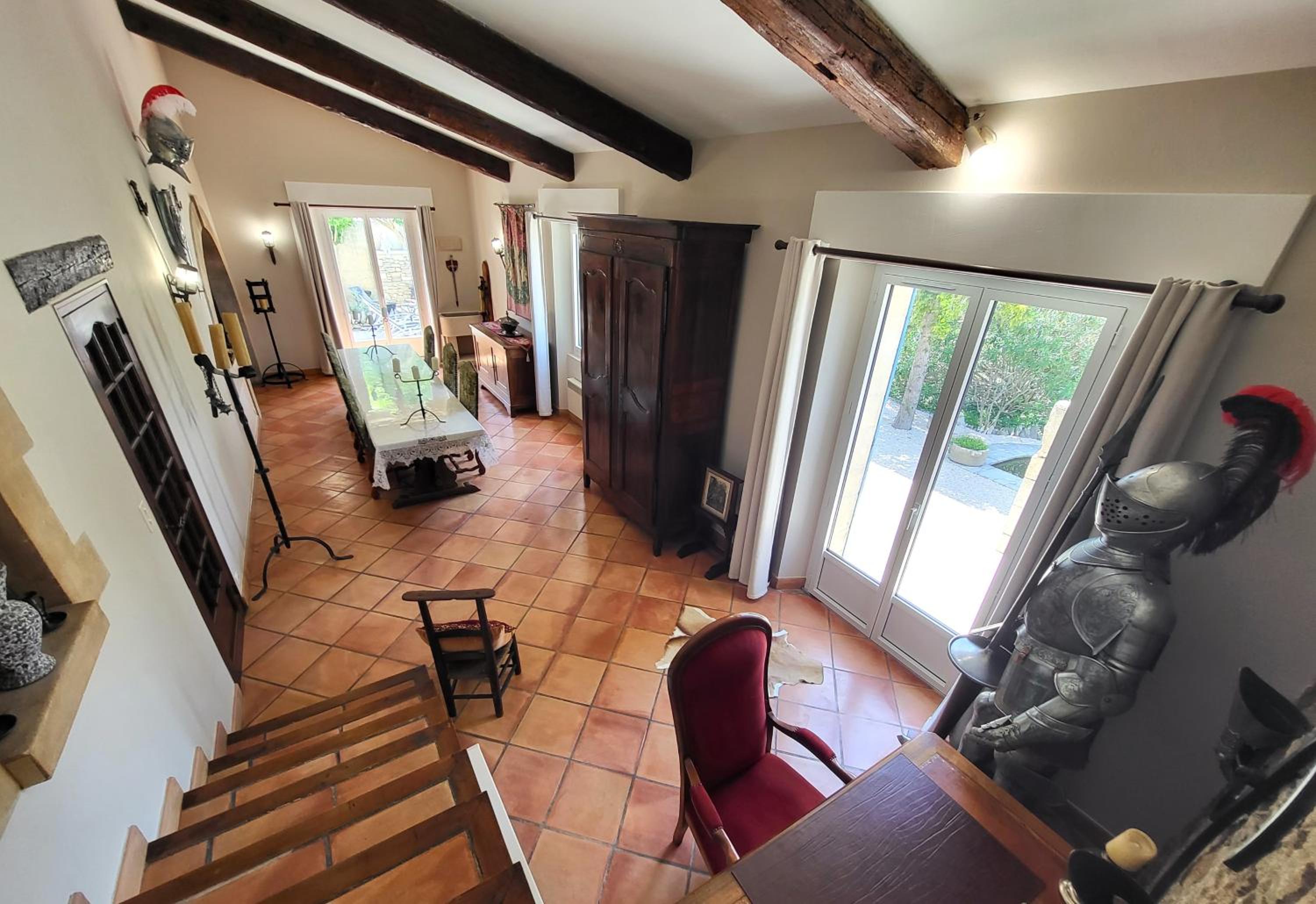 "La Massette du Cheval Blanc" Villa de caractère en pierre