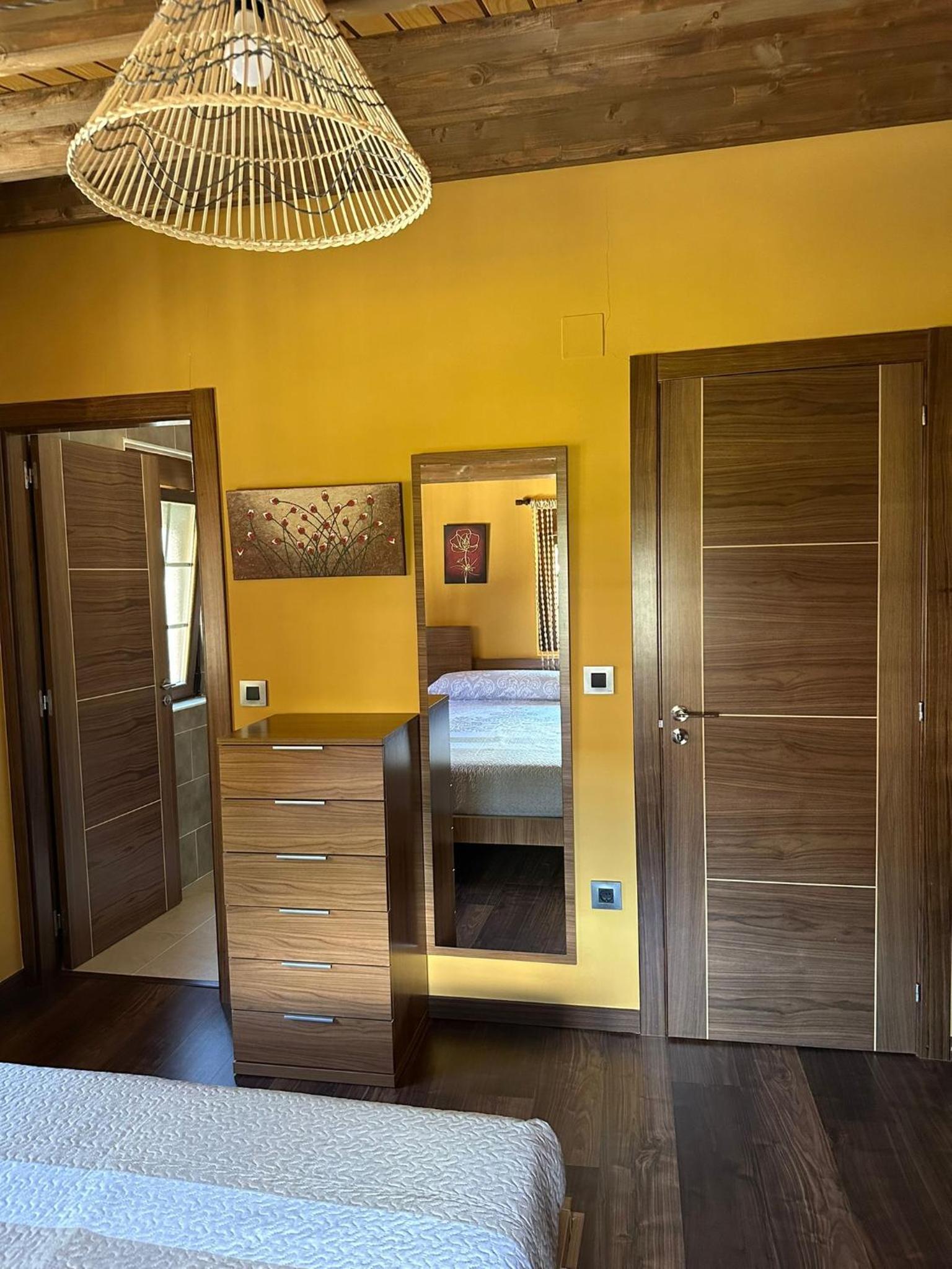 Casa Miravalles Fornela