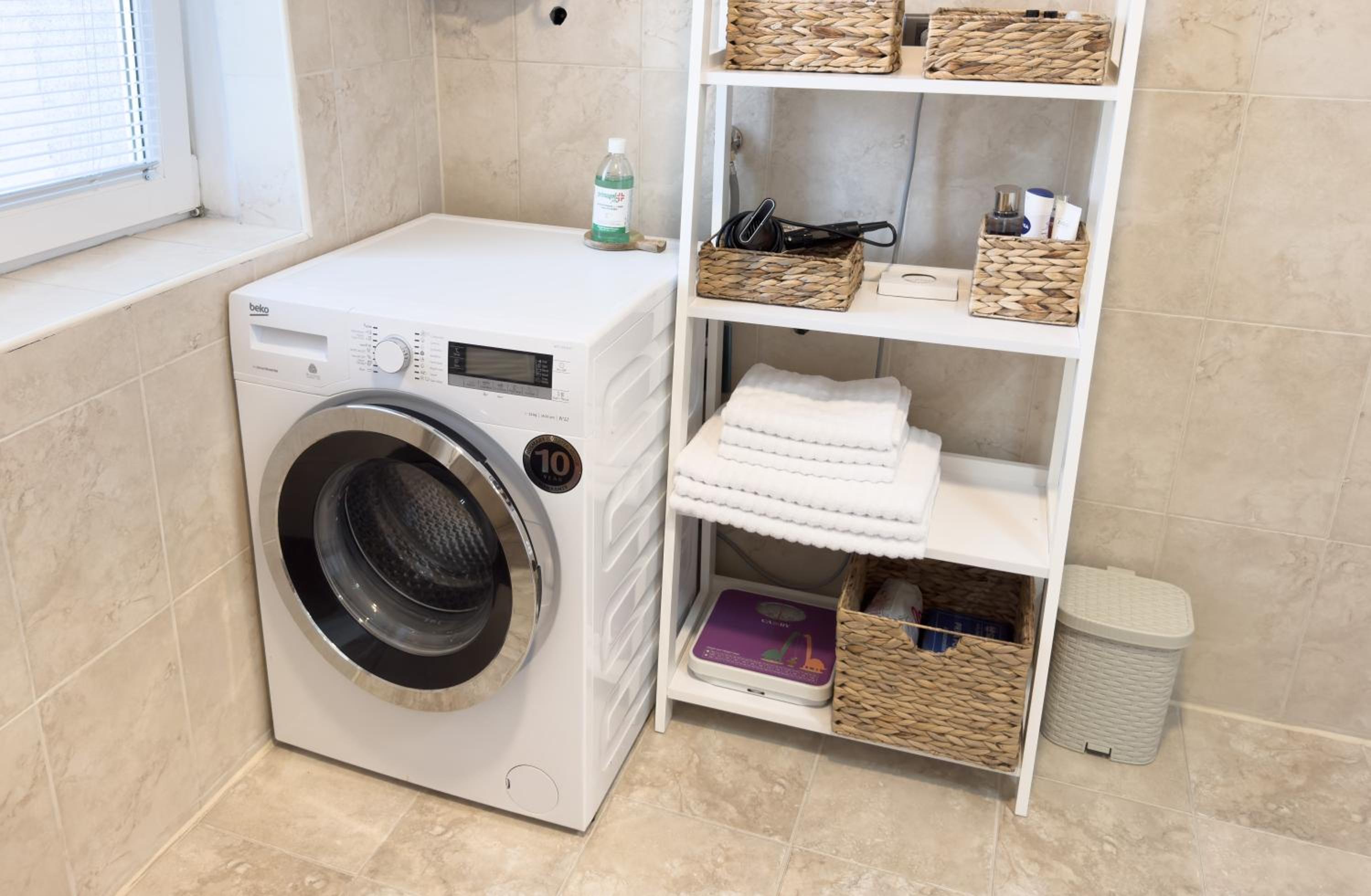 Luxurious and Cosy Brick Apartment - Free private parking