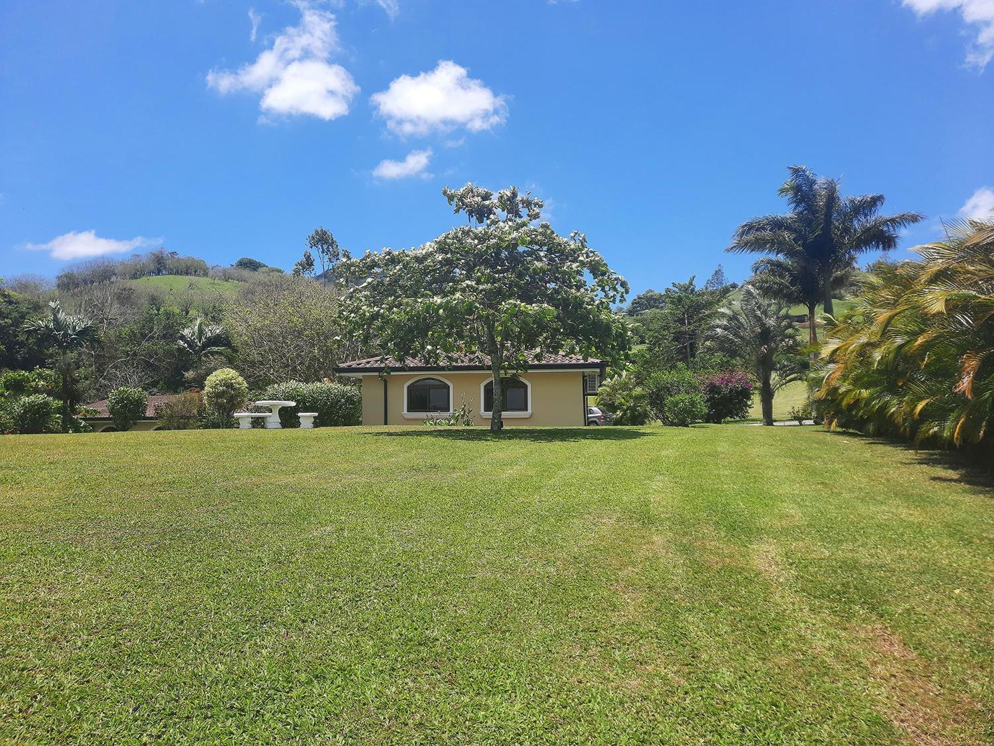 Lakeview Arenal Suite - 2025-2026 Traveller Award Winners
