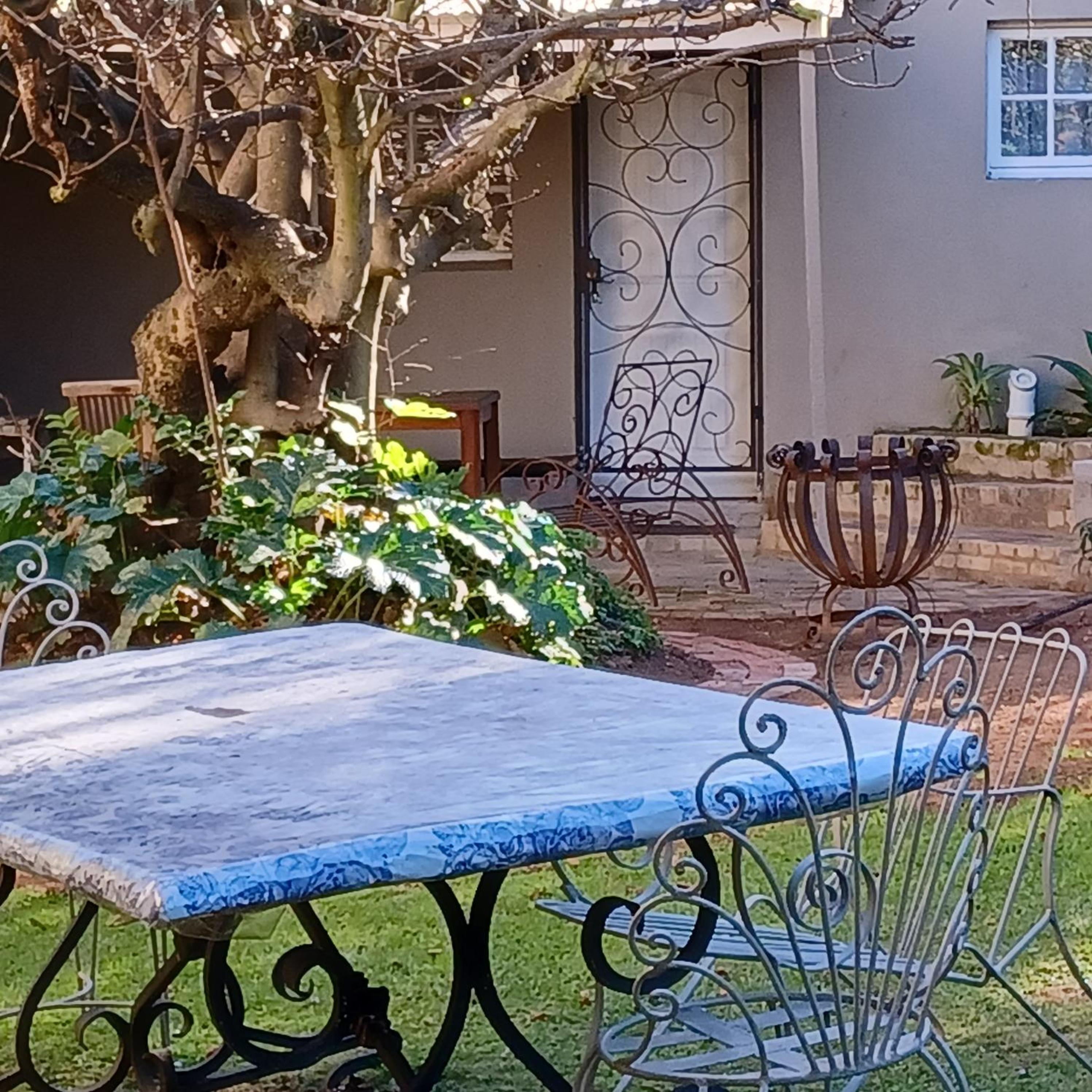 Craighall Park Comfortable Studio Own entrance Eateries close