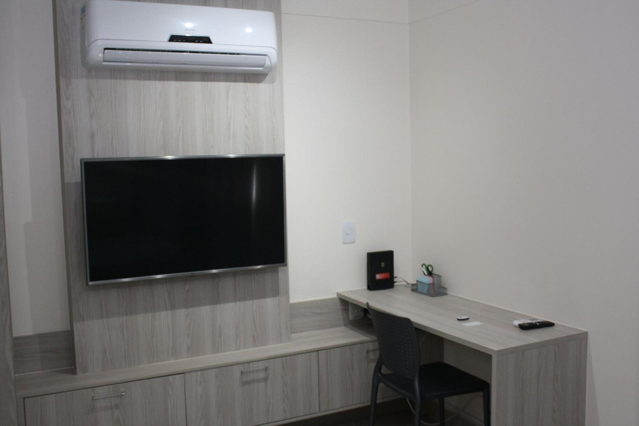 Flat Noroeste Square by CentoEdez