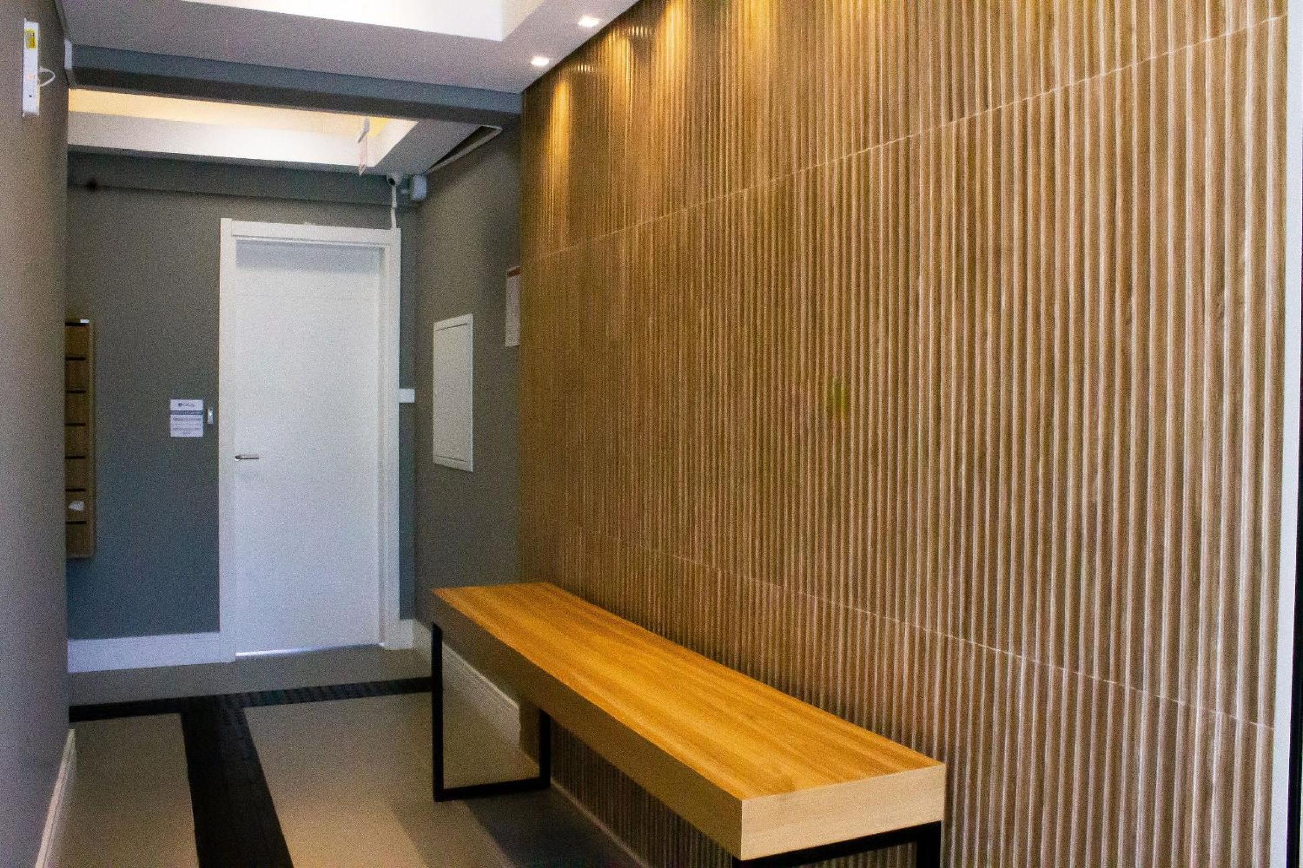 Modern apartment with pool and barbecue CRR201