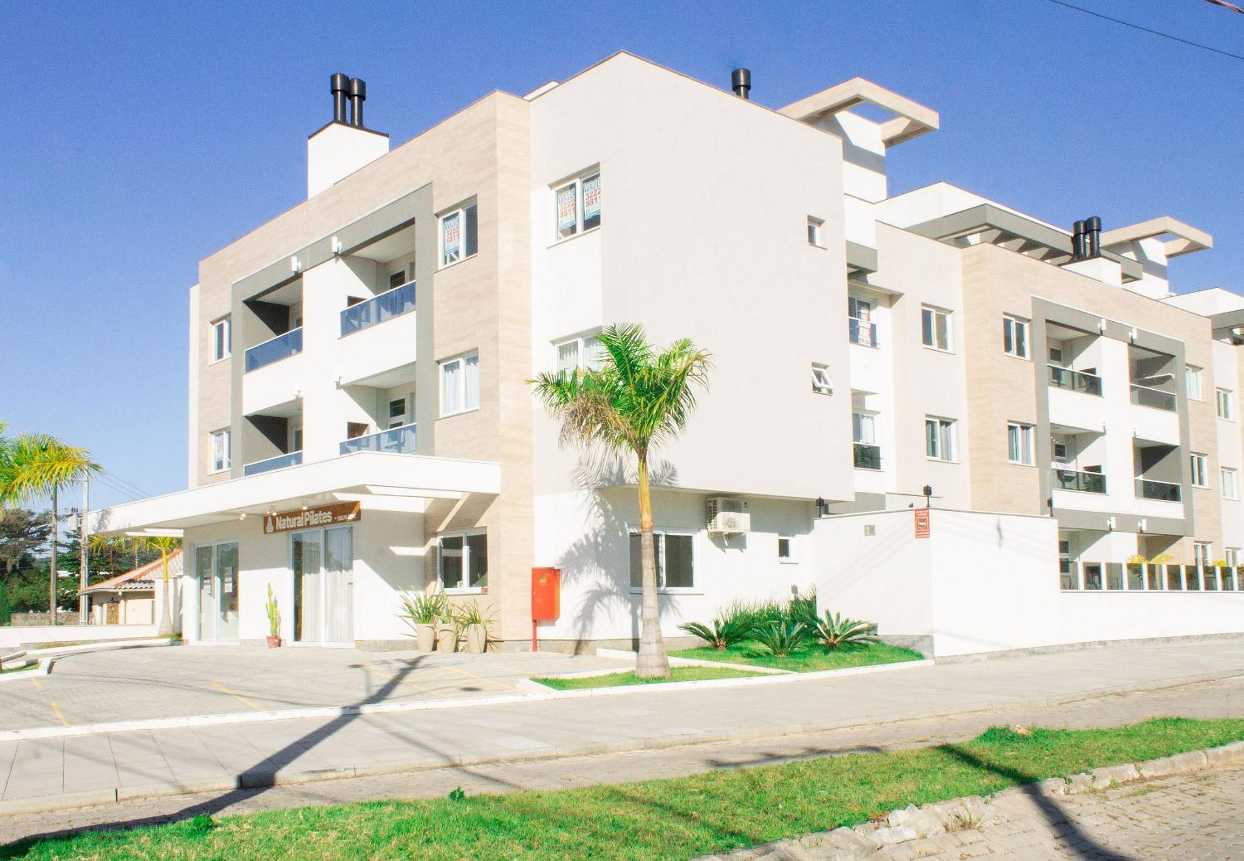 Modern apartment with pool and barbecue CRR201