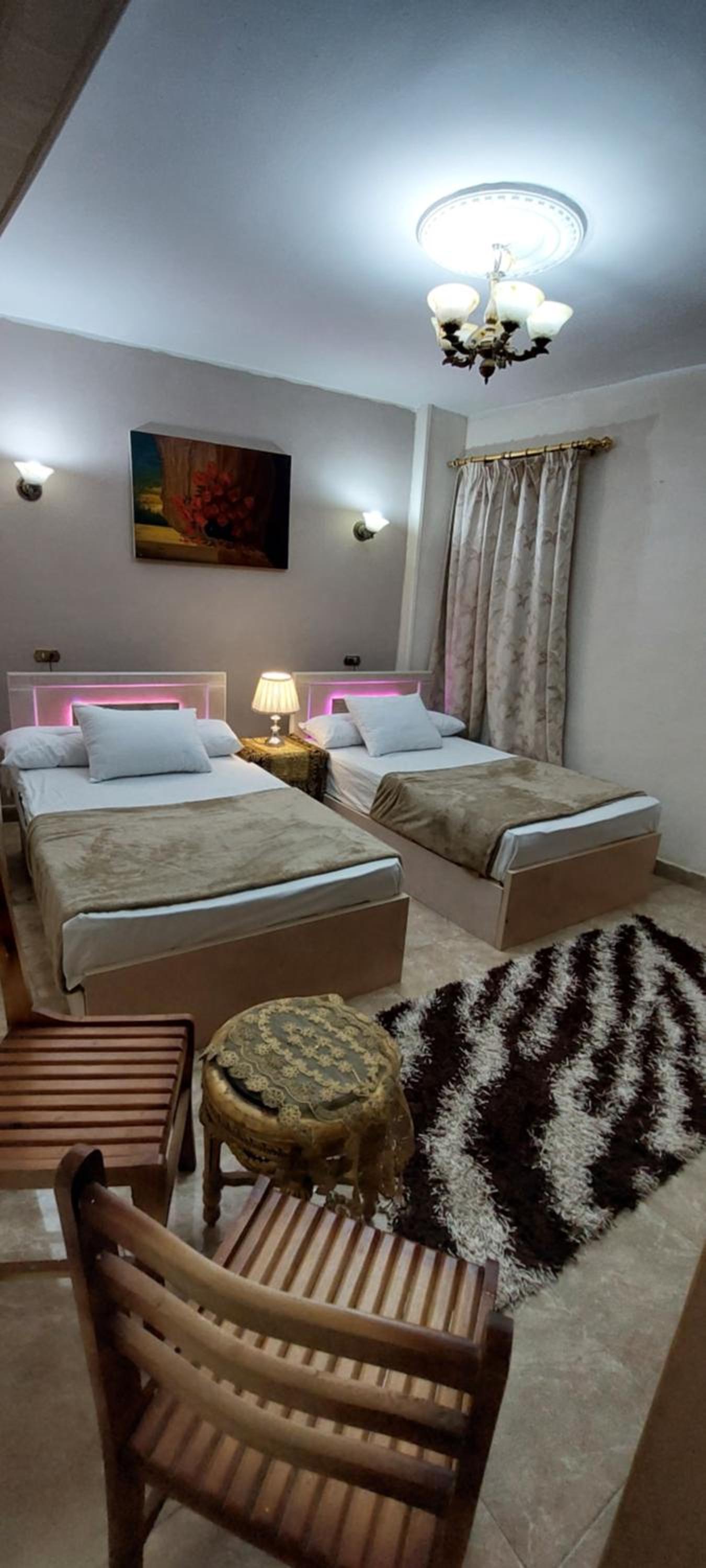 pyramid Giza city inn