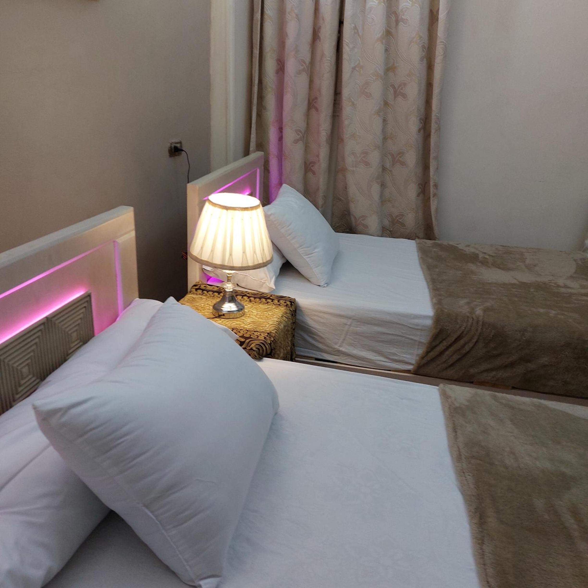 pyramid Giza city inn