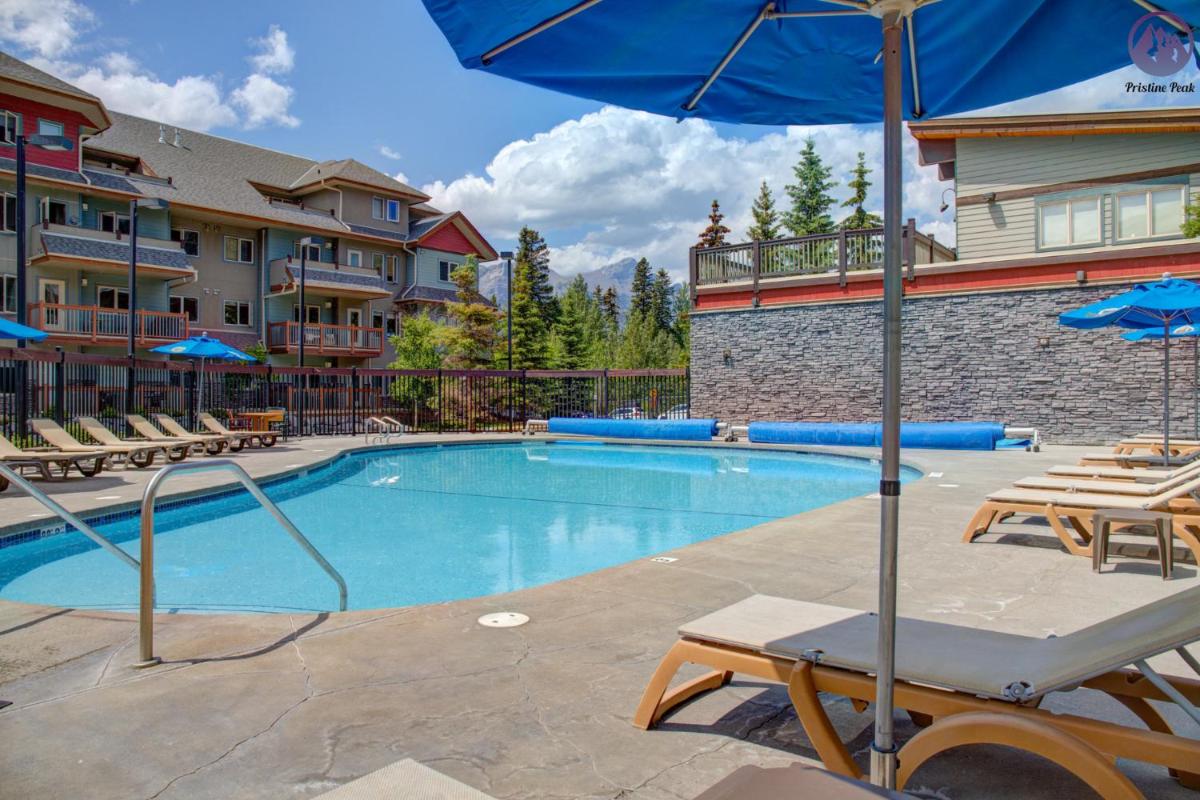 Modern Nordic 2 Bedroom Mountain View Condo