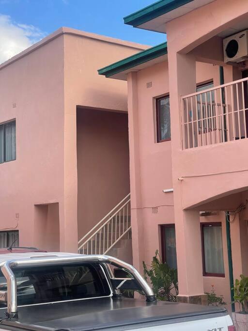 Executive one bedroom Apartment