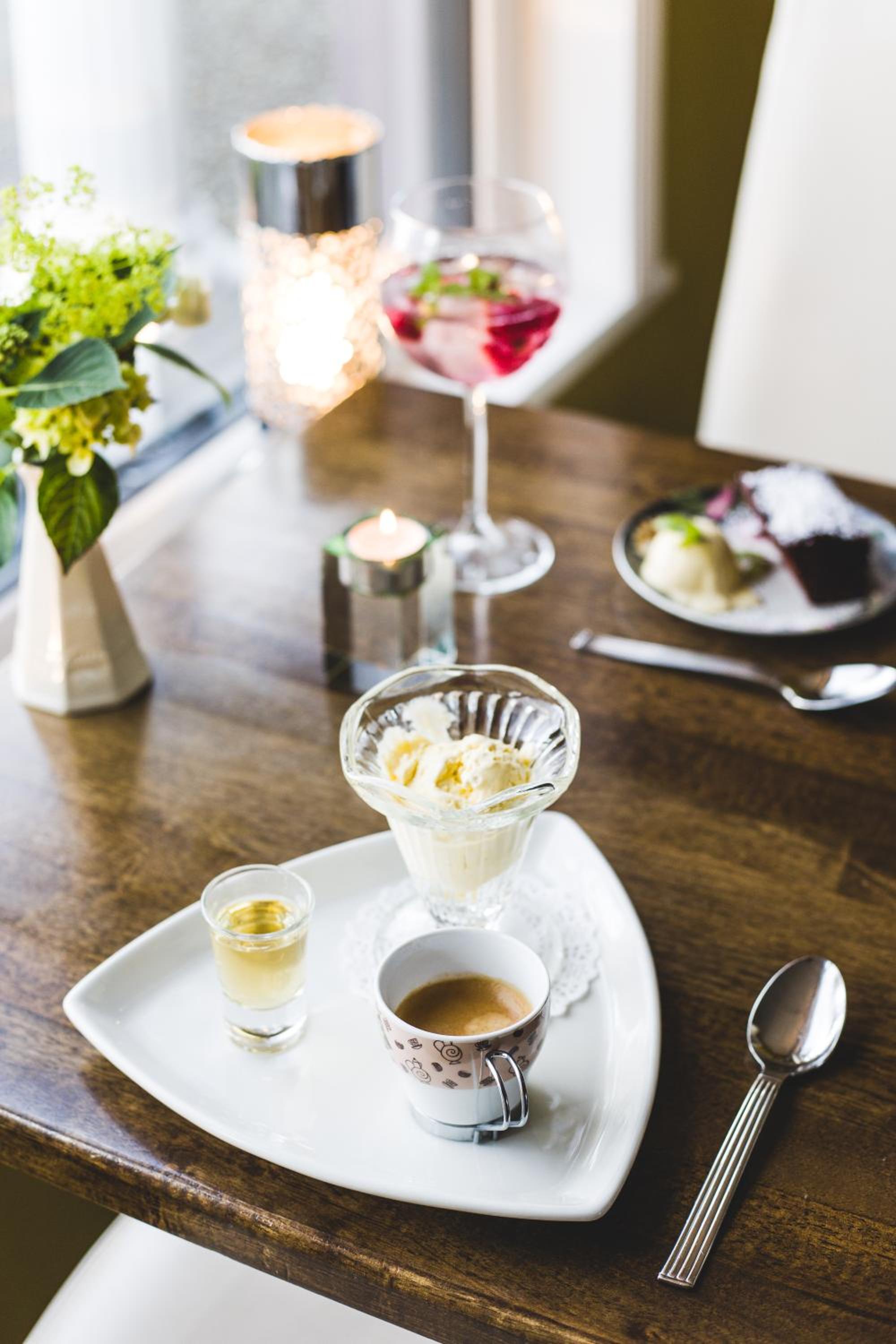 dining