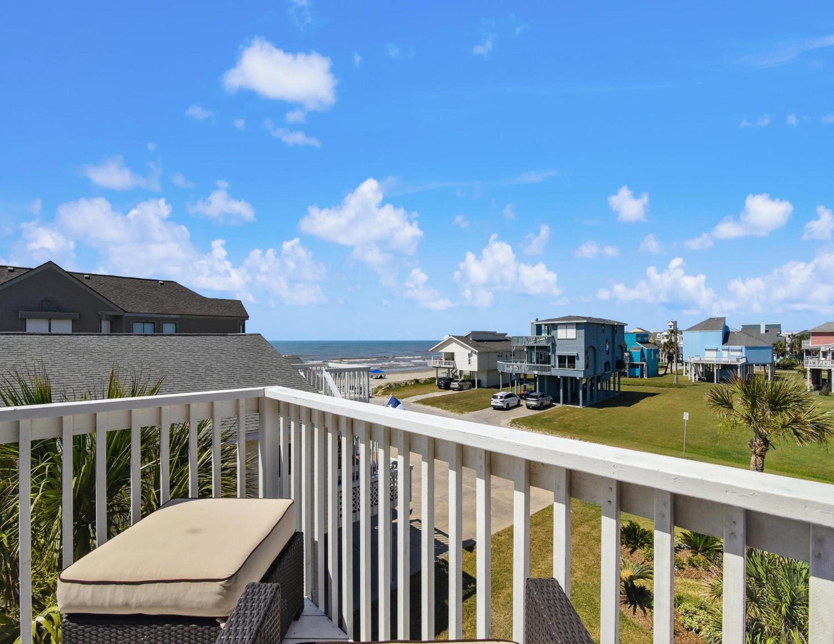 No Crabby Attitudes view 3