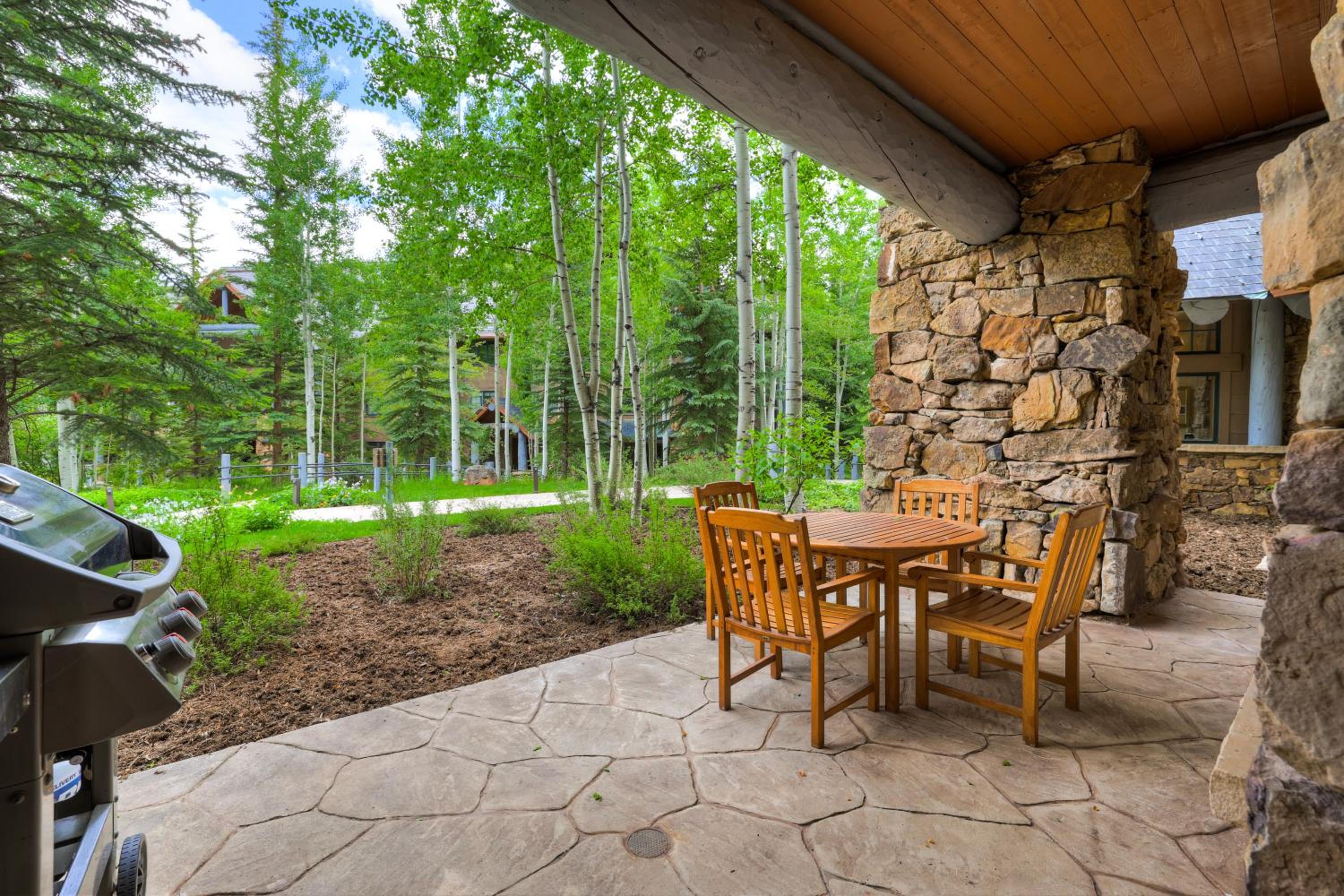 Ski-in Ski-out 2 Br Condo, Heart of Bachelor Gulch condo view 4