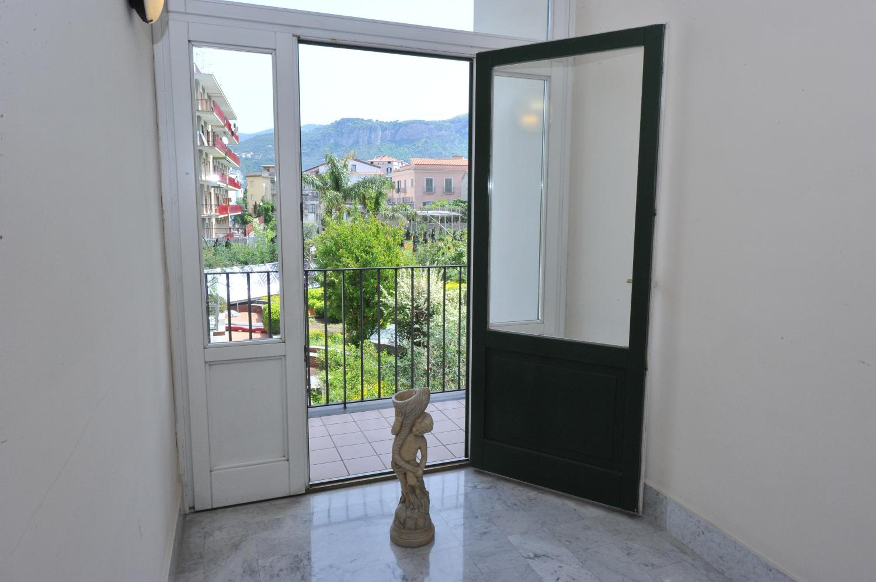 Victor's House photo 2