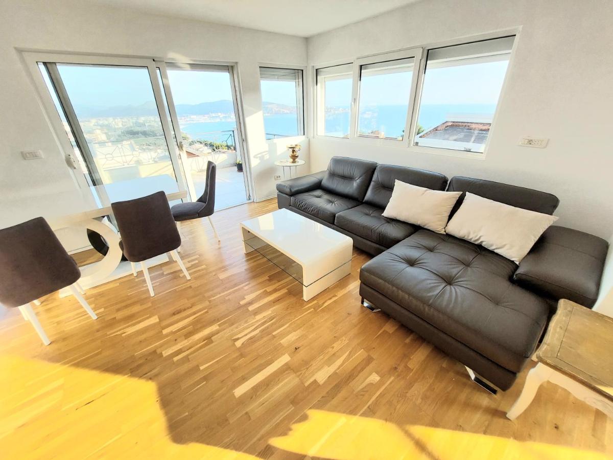 Apartment Sea & Mountain view 2