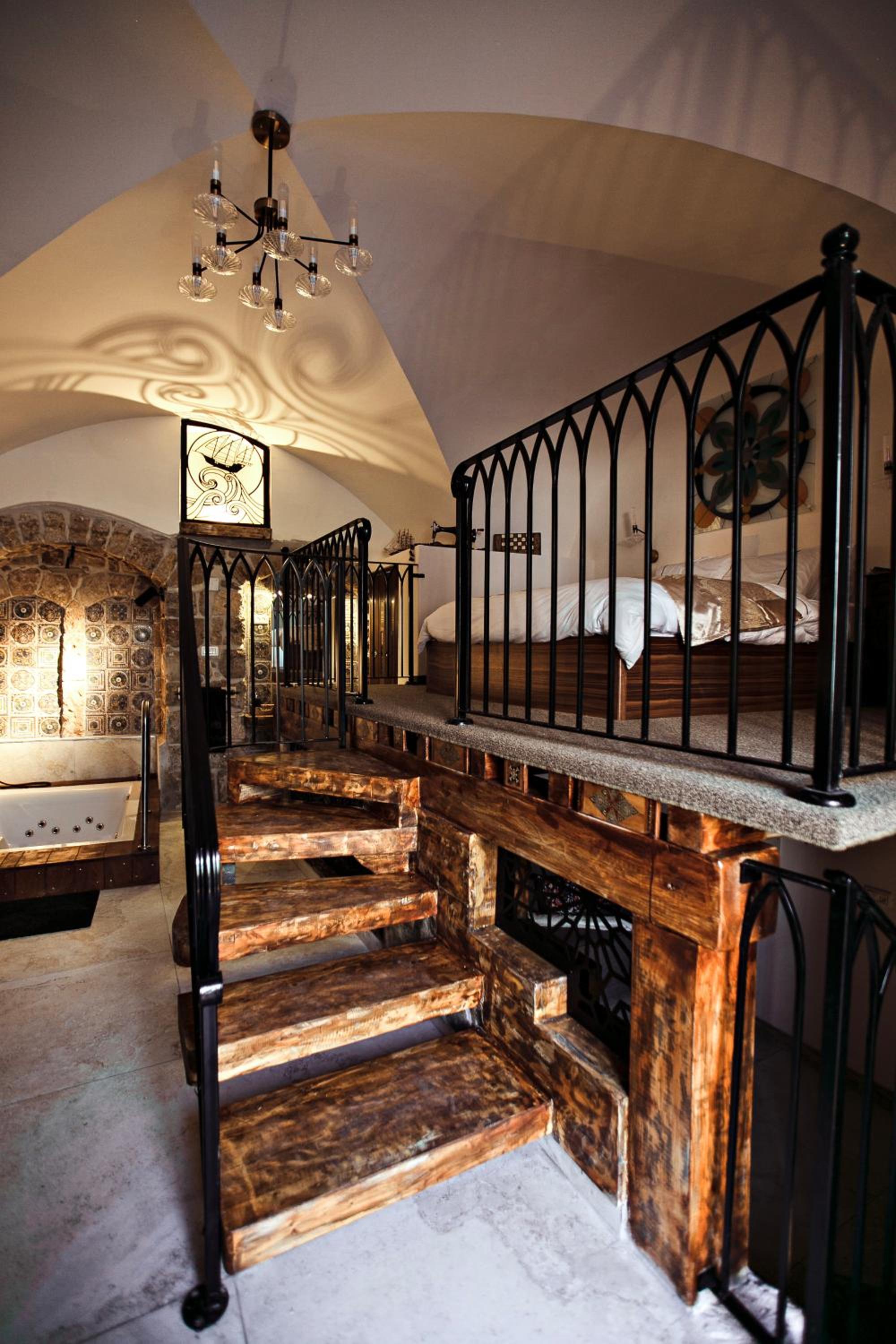 Templars suite