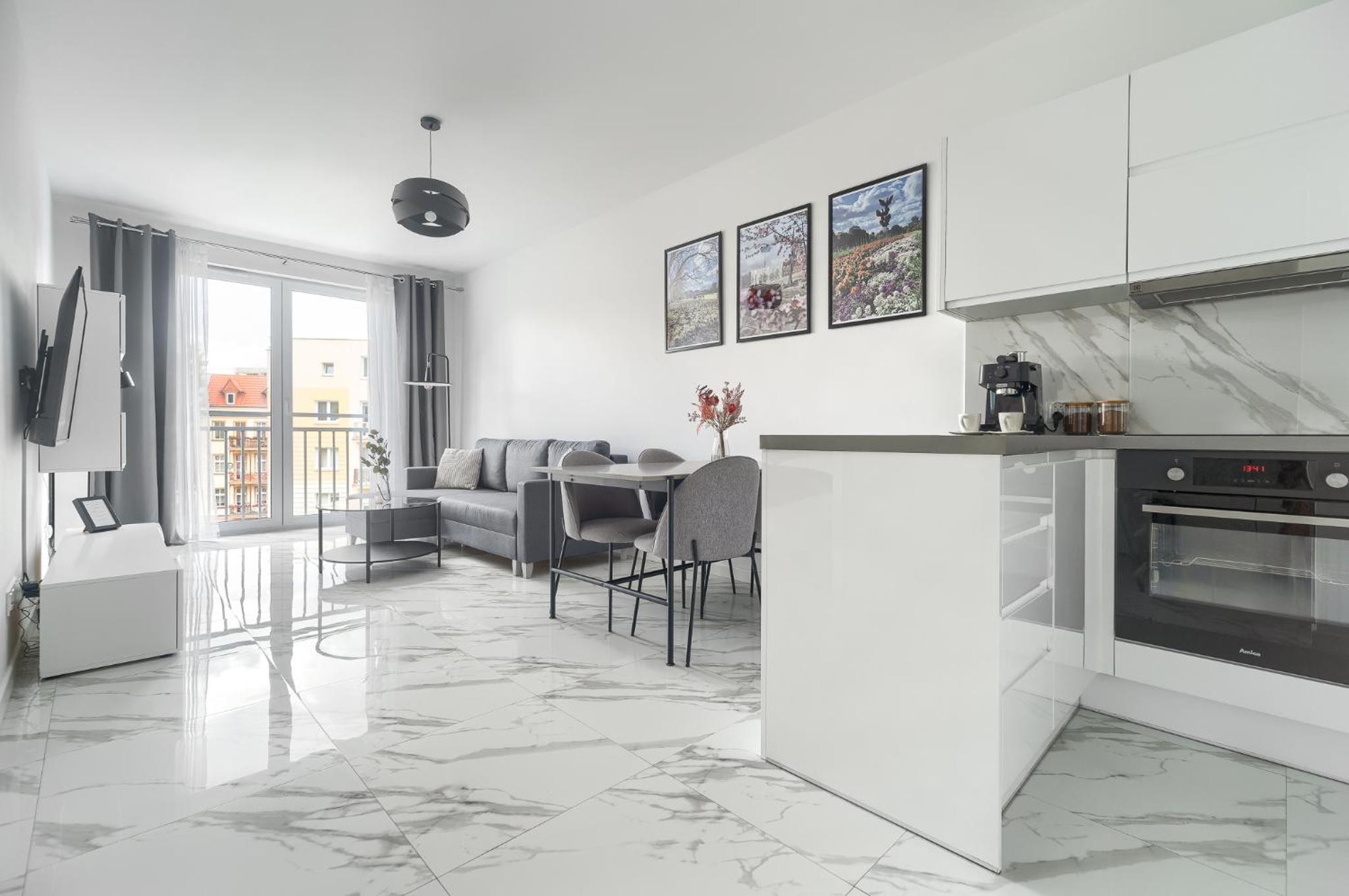 Apartament Emilii Plater III - Unique Apartments view 3