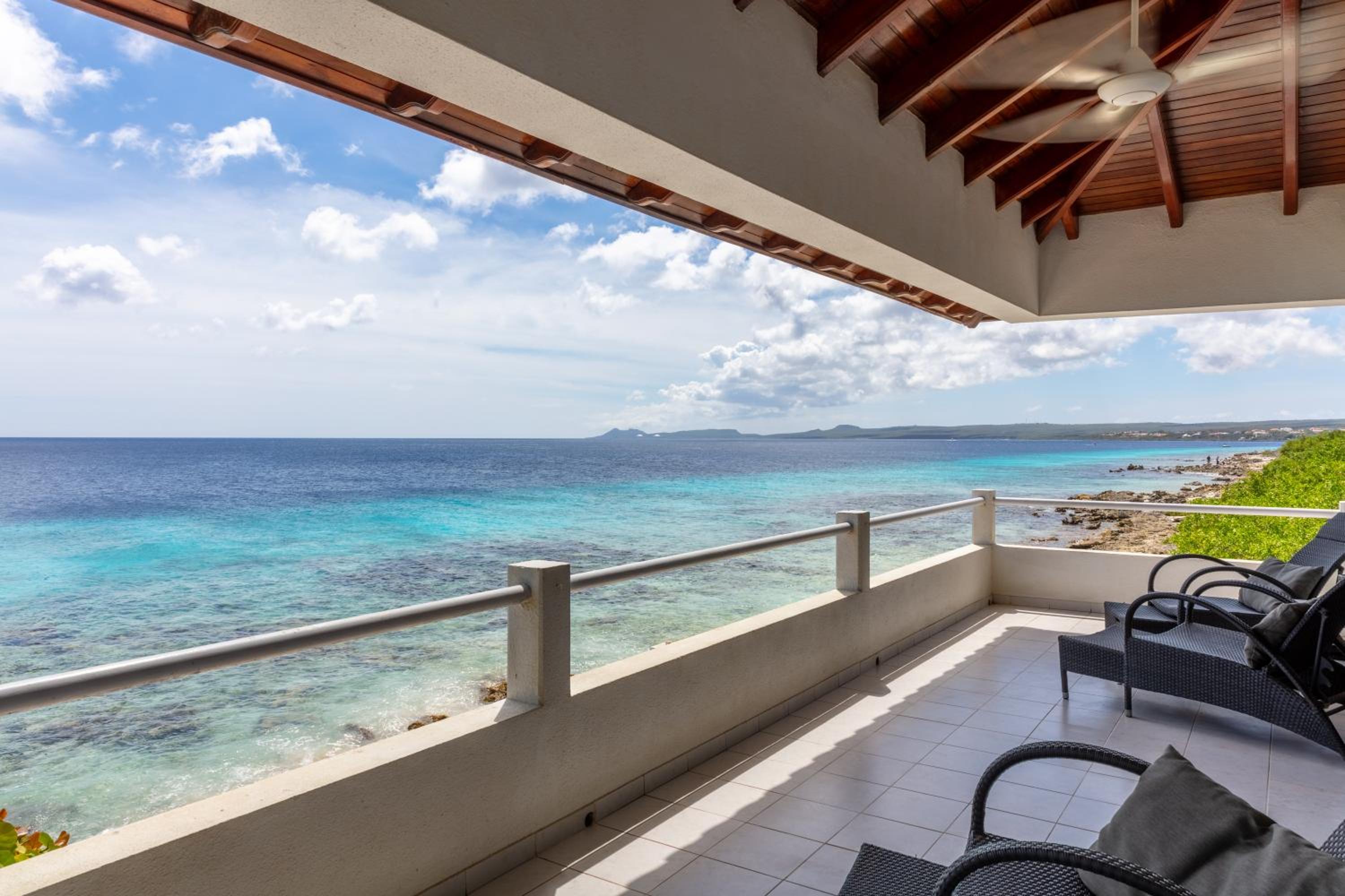 One Ocean Boutique Apartments & Suites Bonaire