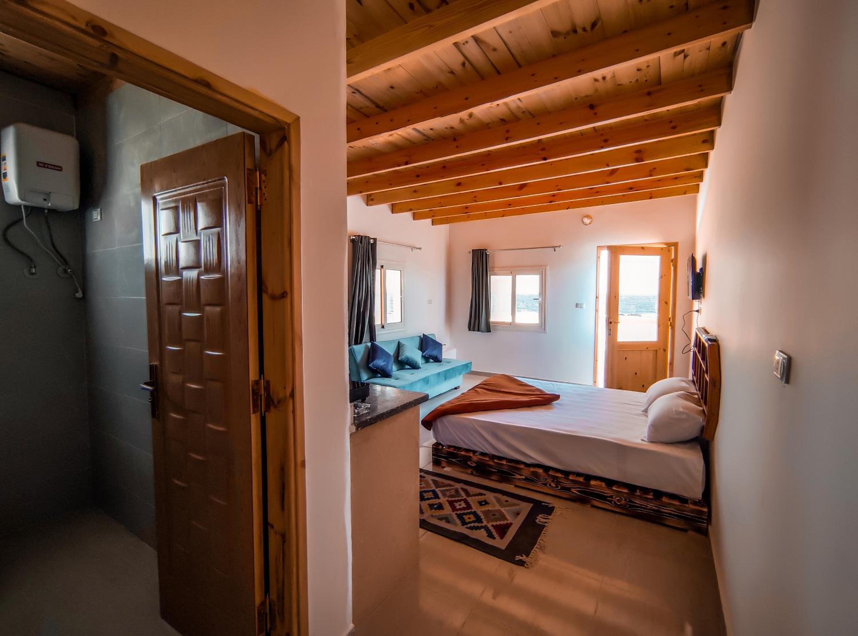 Zarnouk beach house studio