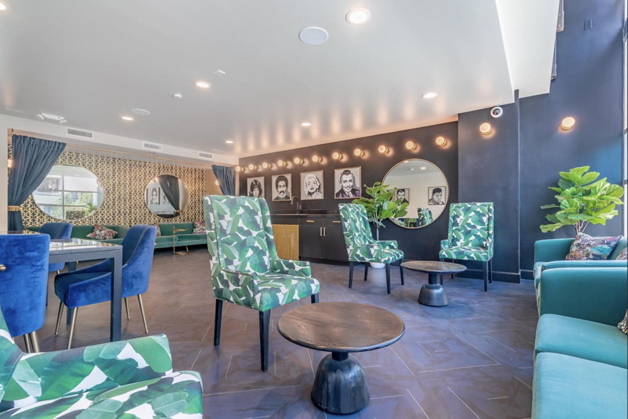 lounge