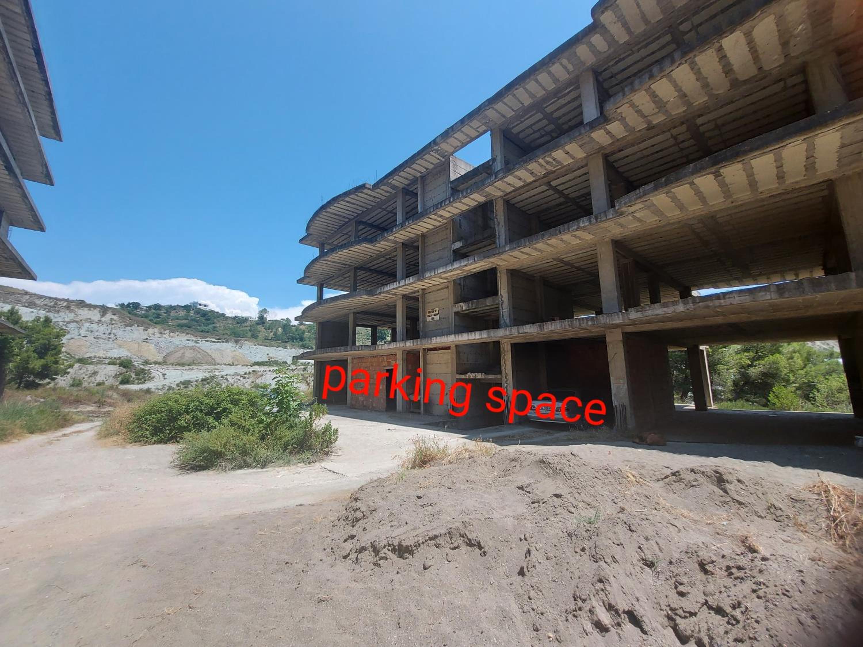 Bral Currila - Peaceful Beachfront Apartment