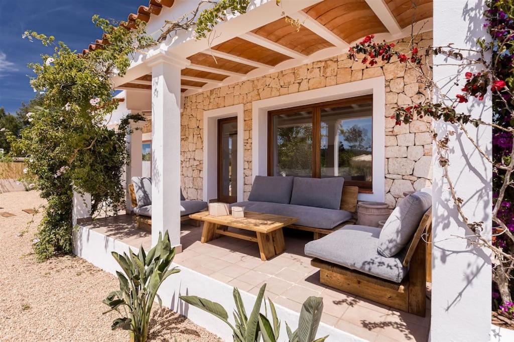 Your perfect hideaway only 5 minutes from Ibiza view 5